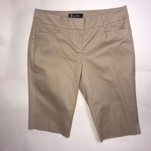 New York & Co Bermuda Beige Neutral Flat‎ Front Shorts 2 NWT Casual Minimalist